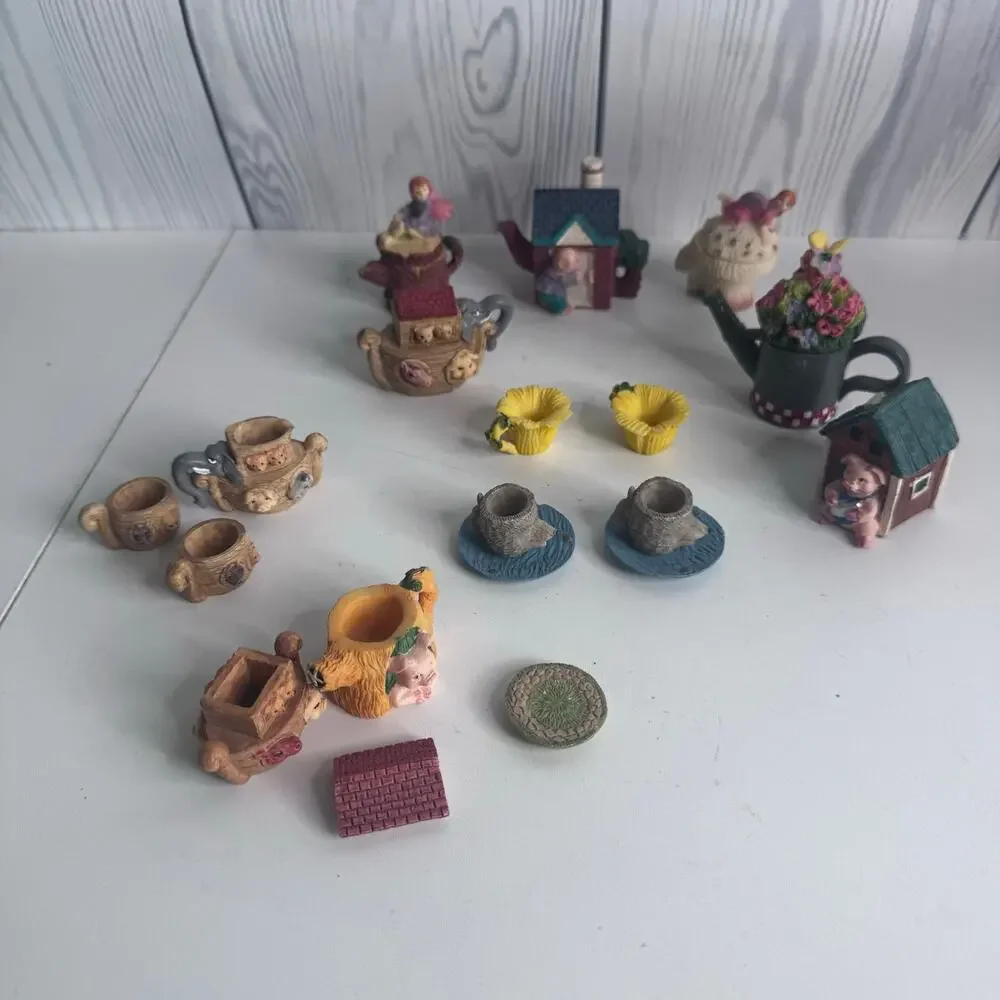 Vintage Ceramic Resin Miniature Figures Teapots Lot of 15 Pieces Trinkets